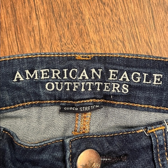 American Eagle Outfitters Dark Wash Jegging Distressed Raw Hem Size 6 - Picture 7 of 13